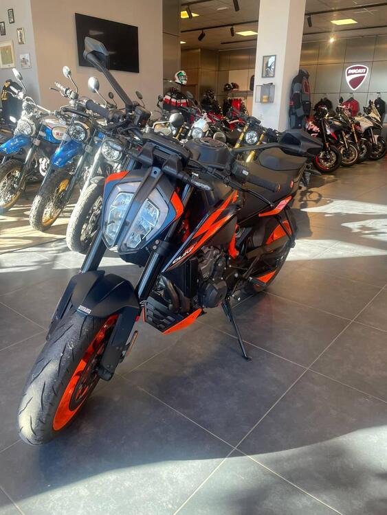 KTM 890 Duke R (2022 - 23) (3)