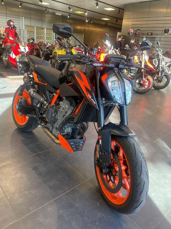 KTM 890 Duke R (2022 - 23) (5)