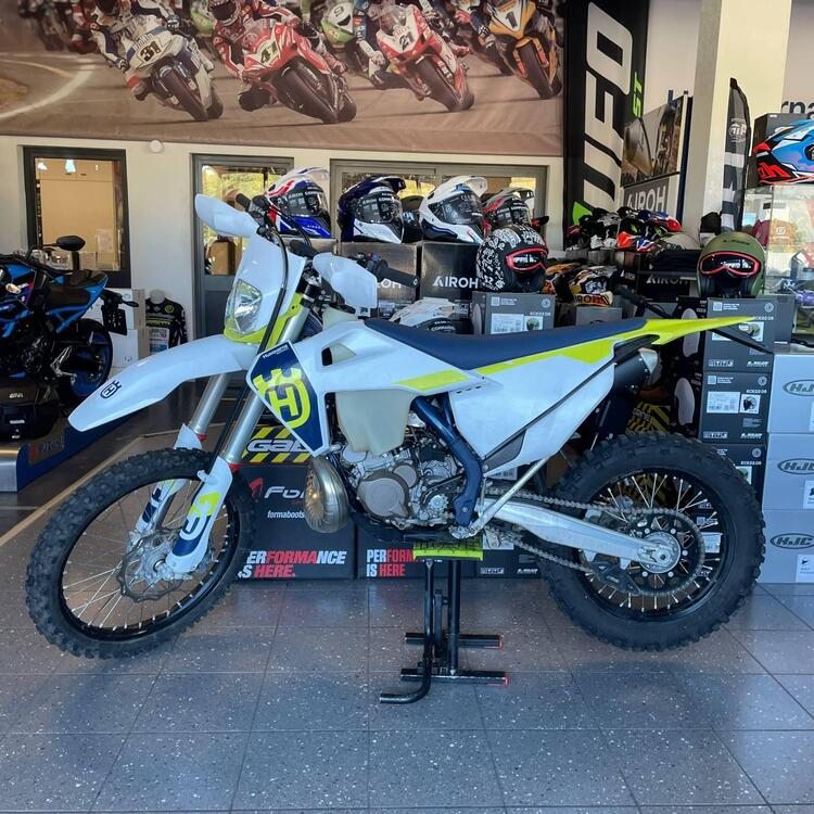 Husqvarna TE 300i (2023)