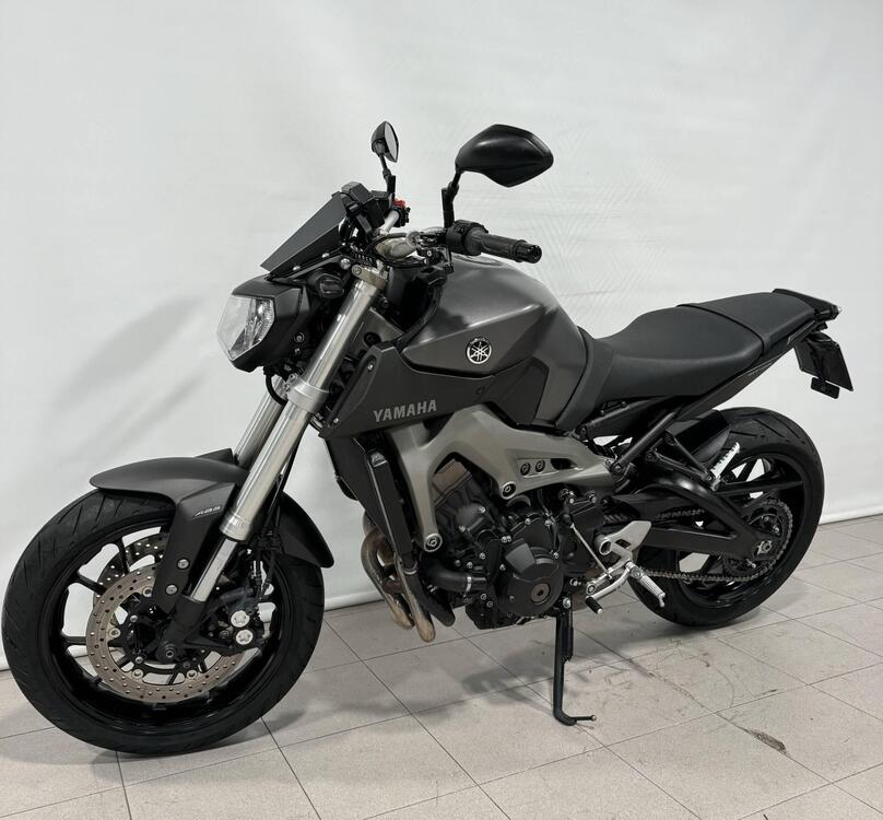 Yamaha MT-09 (2013 - 15) (2)