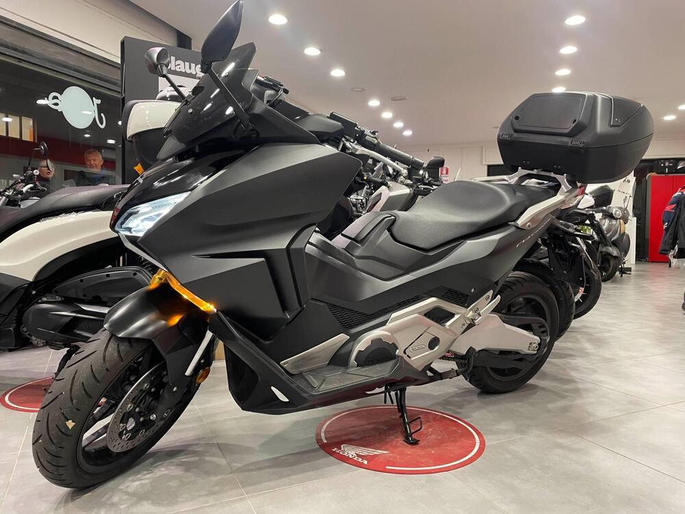 Honda Forza 750 DCT Urban (2021 - 24) (2)