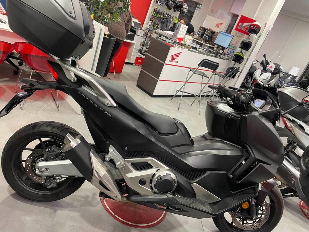 Honda Forza 750 DCT Urban (2021 - 24) (4)