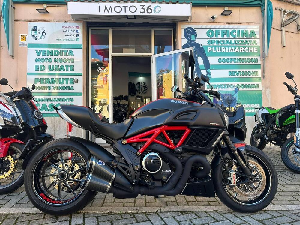 Ducati Diavel 1200 Carbon (2014 - 16)