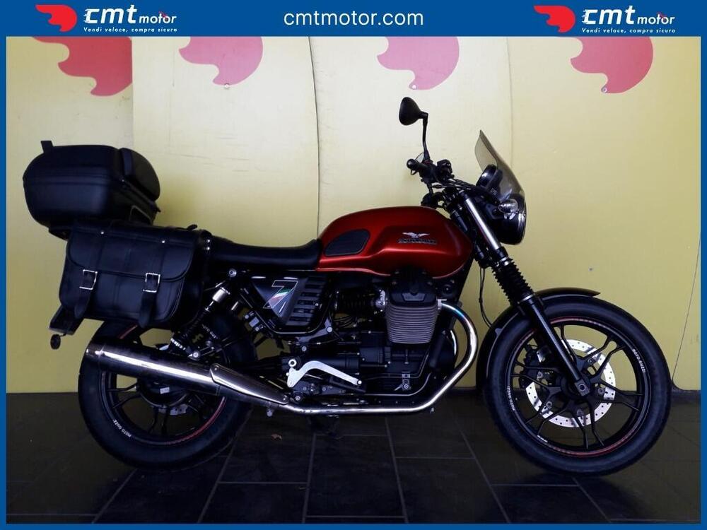 Moto Guzzi V7 II Stone (2015 - 17)