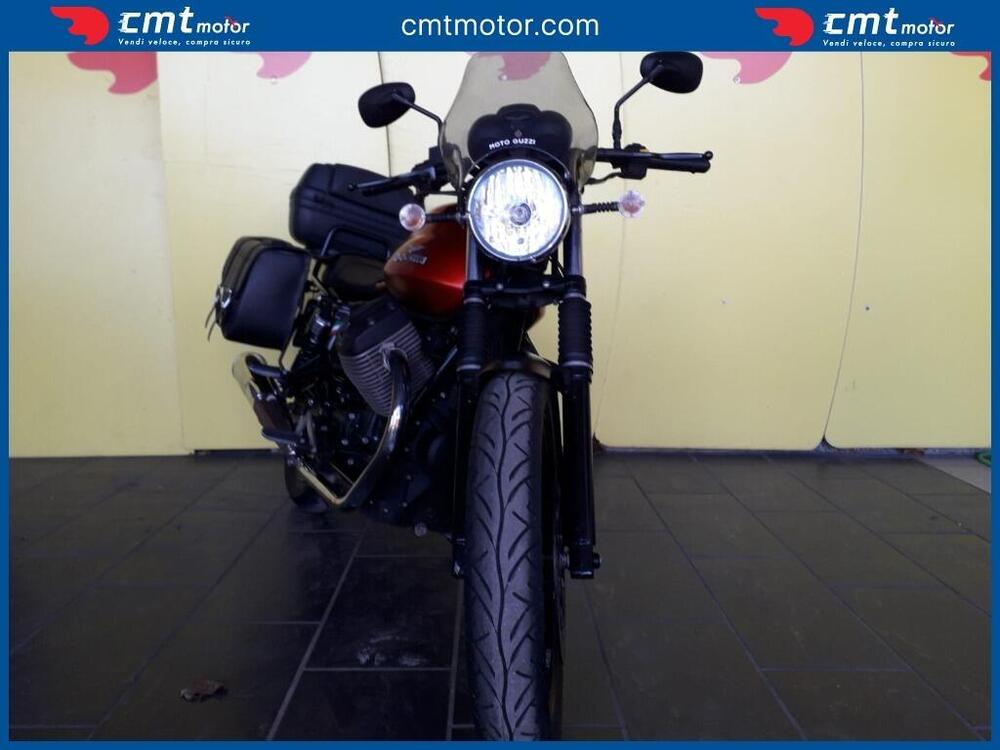 Moto Guzzi V7 II Stone (2015 - 17) (2)