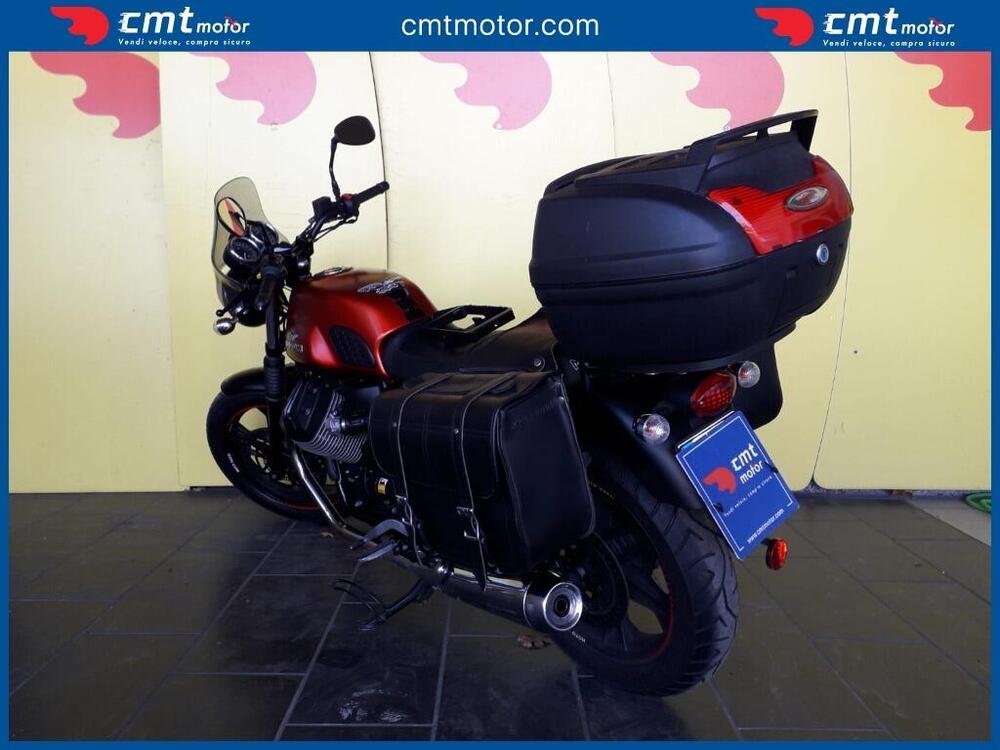 Moto Guzzi V7 II Stone (2015 - 17) (4)