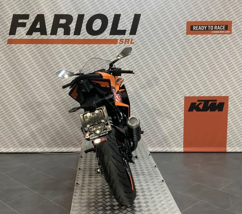 KTM RC 390 (2022 - 26) (3)