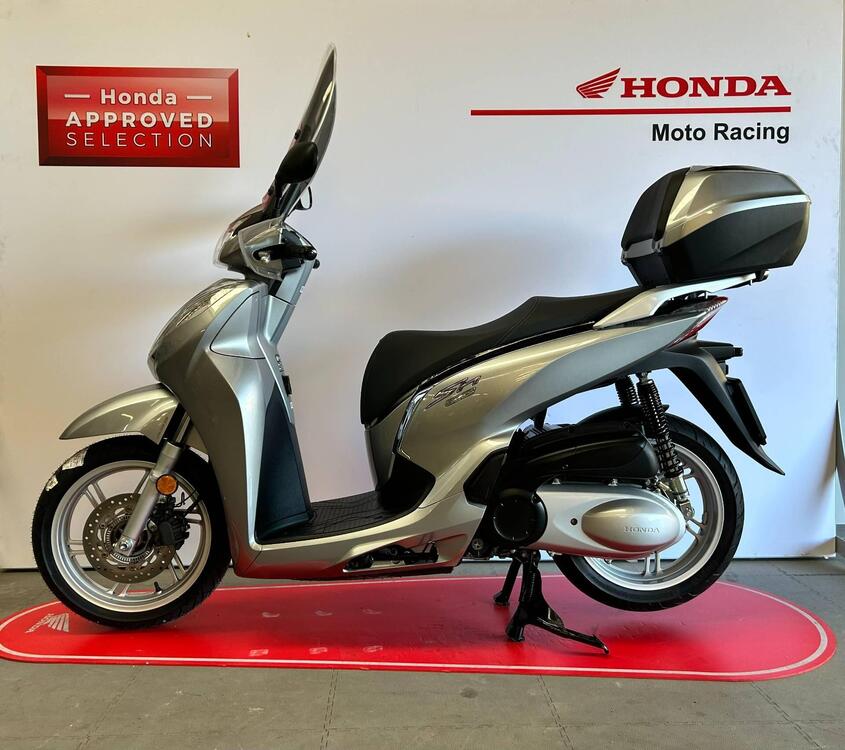 Honda SH 300 i ABS (2016 - 20) (3)