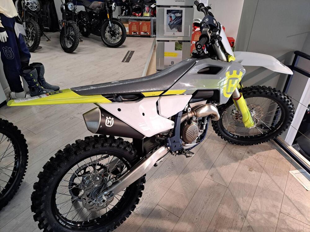 Husqvarna FC 250 (2024) (2)