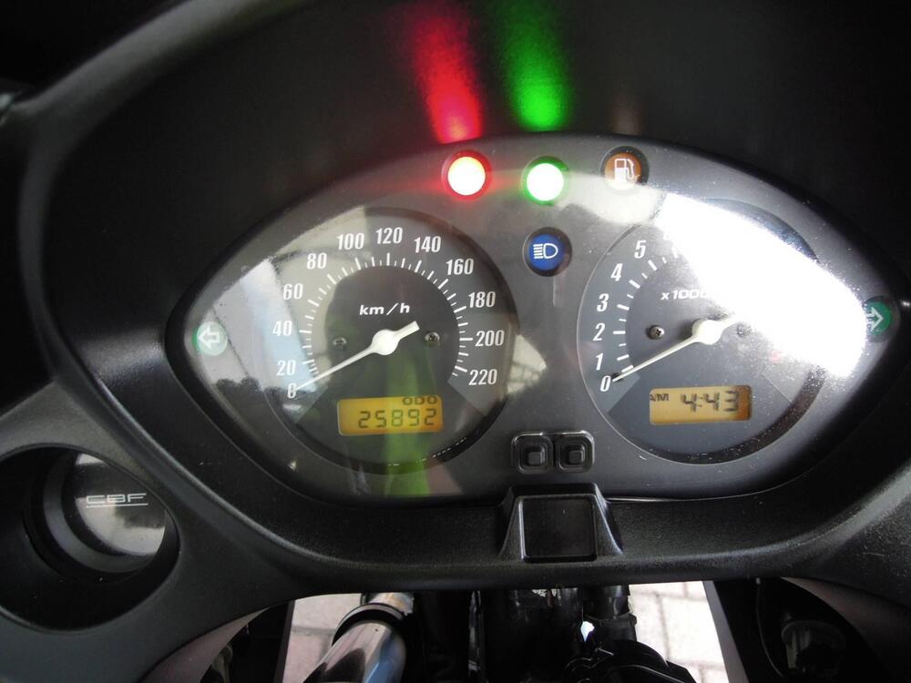 Honda CBF 600 (2004 - 06) (5)