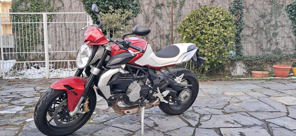 MV Agusta Brutale 800 EAS ABS (2012 - 15) (3)