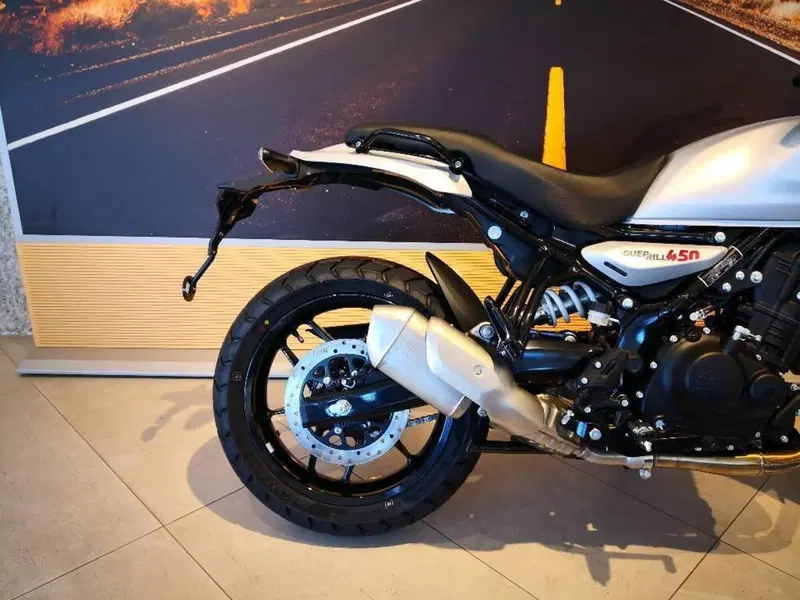 Royal Enfield Guerrilla 450 (2024 - 26) (5)