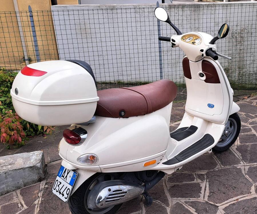 Vespa 150 ET4 (1999 - 01) (2)