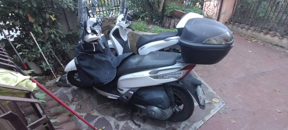 Kymco People 300i GT (2010 - 17) (2)