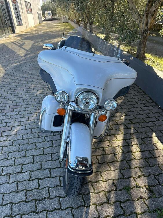 Harley-Davidson 1584 Electra Glide Ultra Classic (2007) - FLHTCU (2)