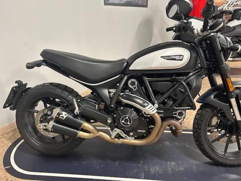 Ducati Scrambler 800 Icon Dark (2021 - 22)