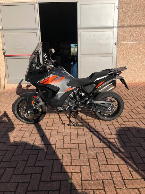 KTM 1290 Super Adventure S (2021) (2)