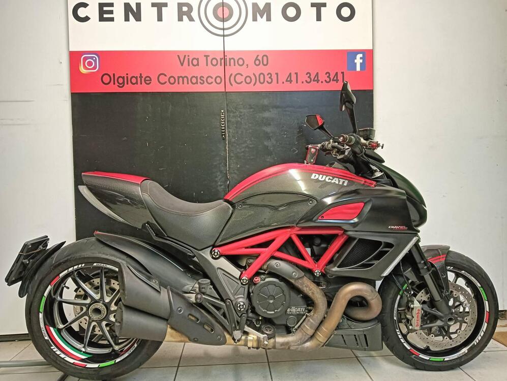 Ducati Diavel 1200 Carbon (2010 - 13)