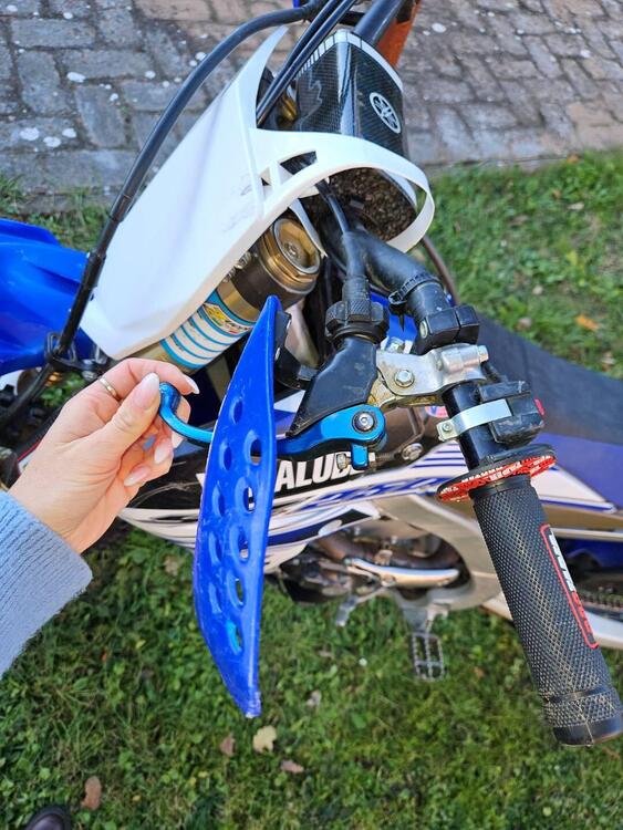 Yamaha YZ 250 F (2016) (5)