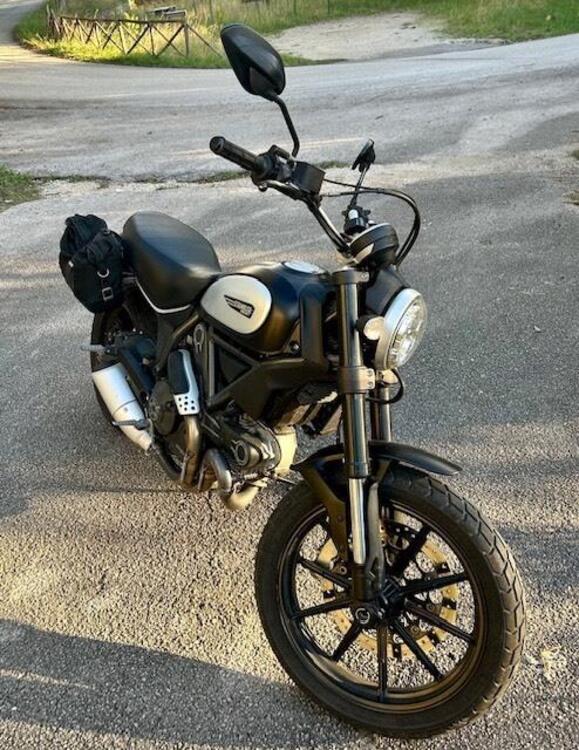 Ducati Scrambler 800 Icon (2015 - 16)