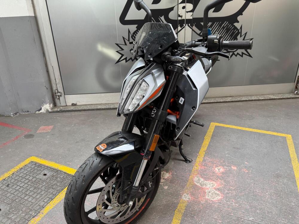 KTM 125 Duke (2021 - 23) (4)