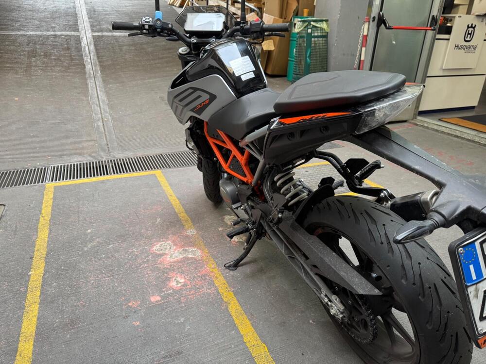 KTM 125 Duke (2021 - 23) (5)