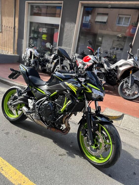 Kawasaki Z 650 (2021 - 24) (2)