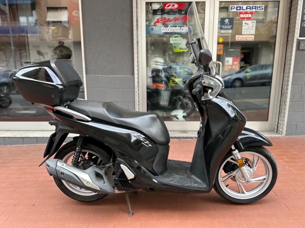 Honda SH 150 i (2017 - 19) (2)