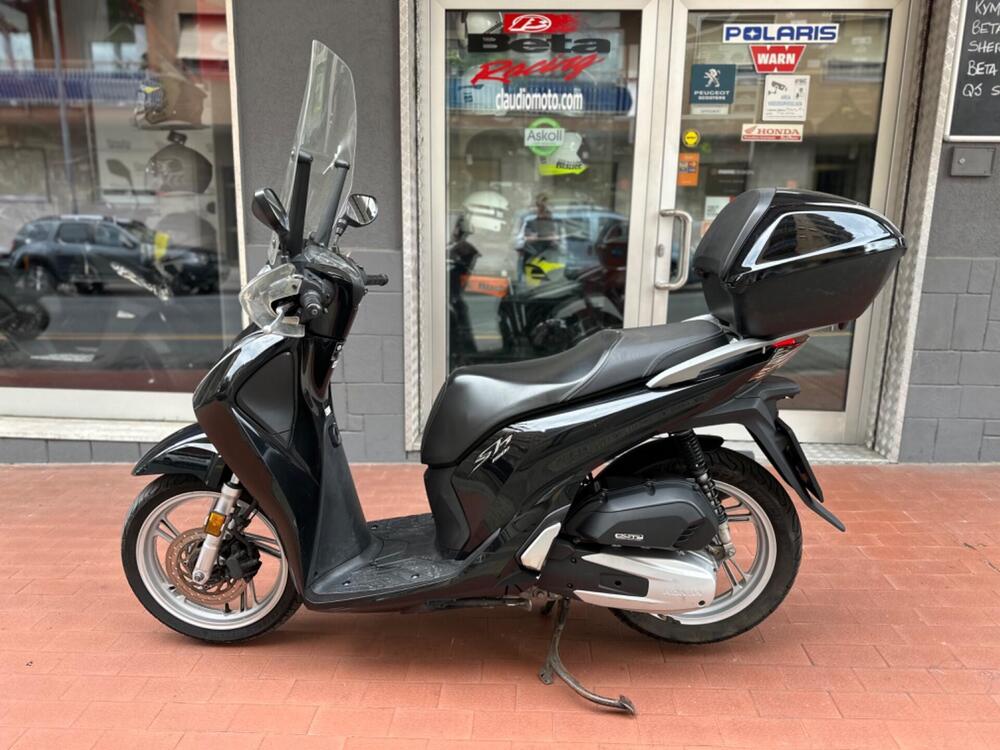 Honda SH 150 i (2017 - 19) (3)