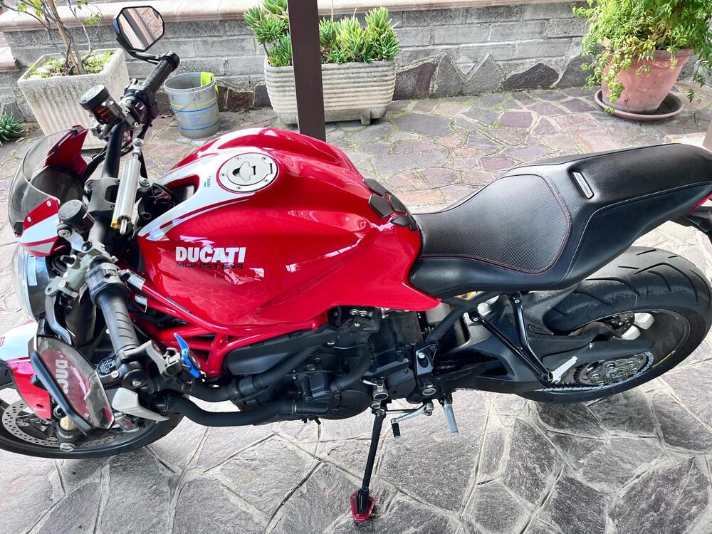 Ducati Monster 1200 R (2016 - 19) (2)