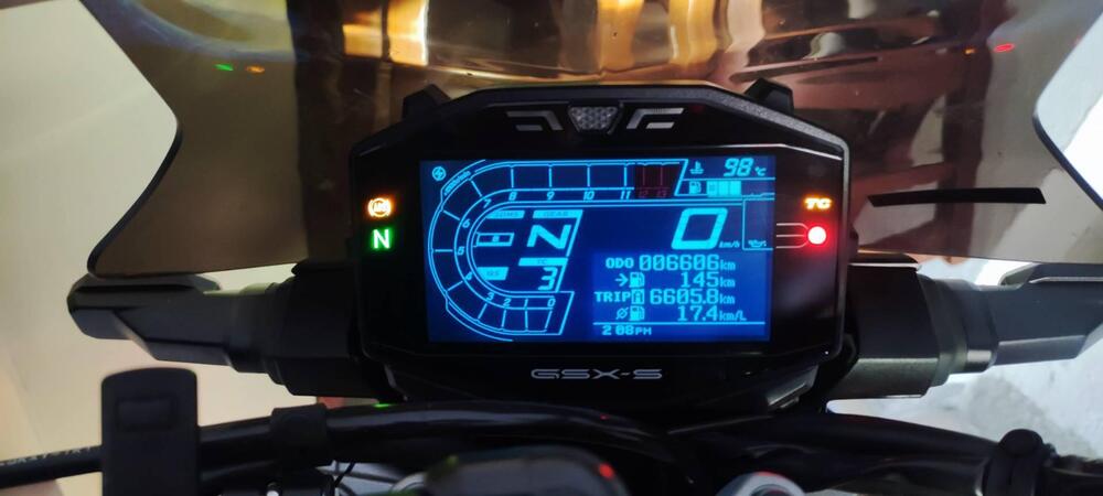 Suzuki GSX-S1000 (2021 - 24) (5)