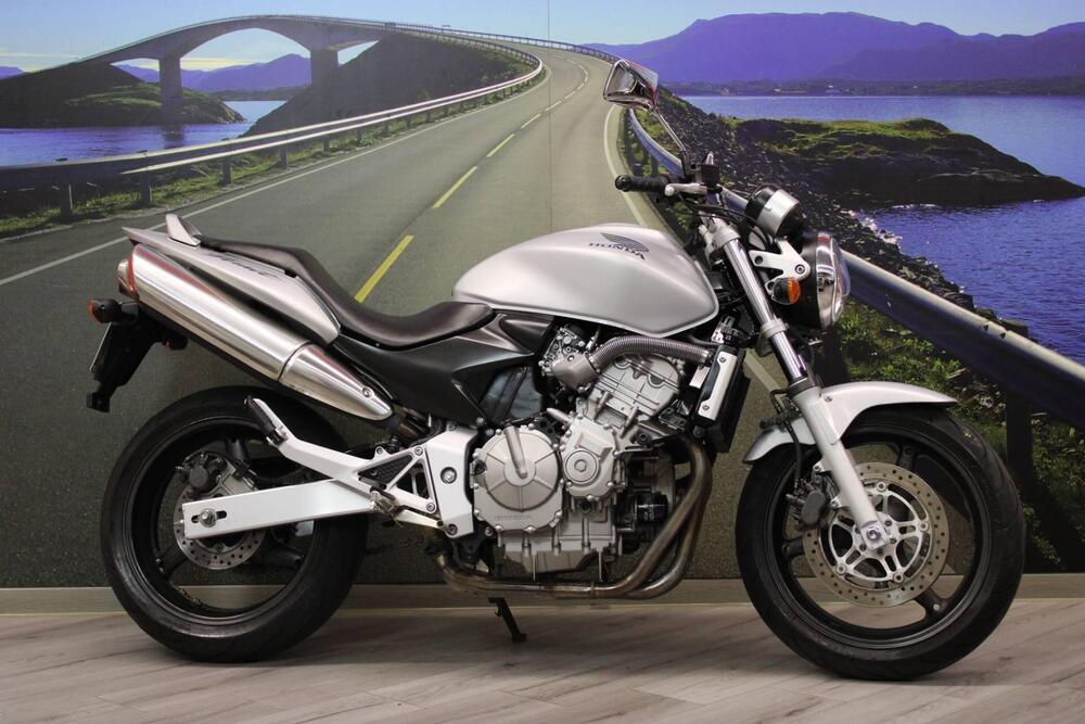 Honda Hornet 600 (2003 - 04) (5)