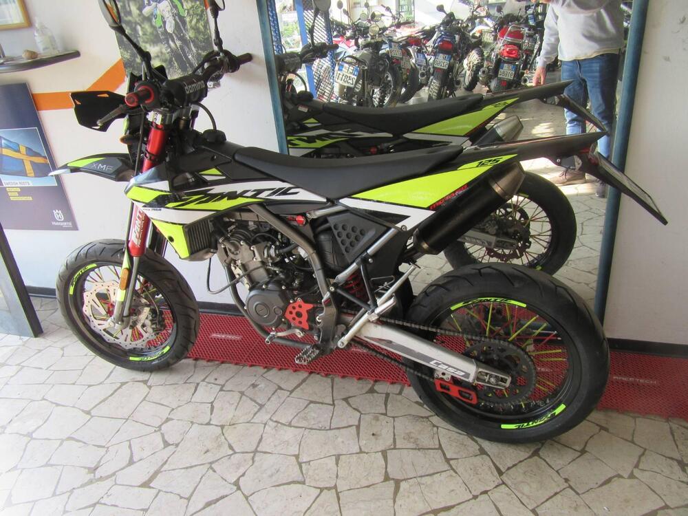 Fantic Motor Motard 125 Casa 4t (2019) (4)