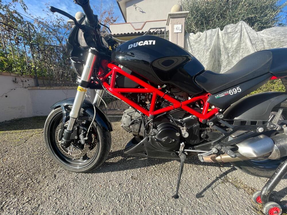 Ducati Monster 695 (2006 - 08) (4)