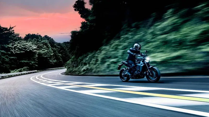 Yamaha MT-09 Y-AMT (2024 - 26) (5)