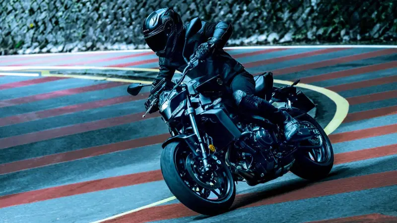 Yamaha MT-09 Y-AMT (2024 - 26) (9)