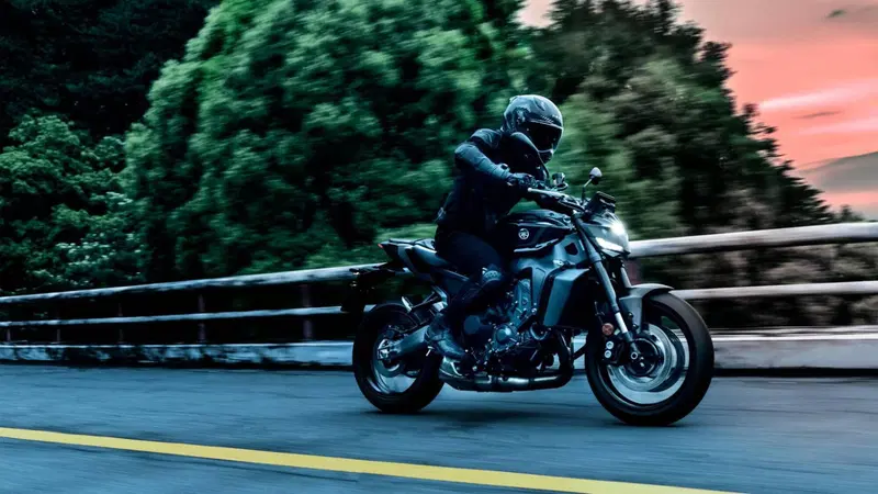 Yamaha MT-09 Y-AMT (2024 - 26) (10)