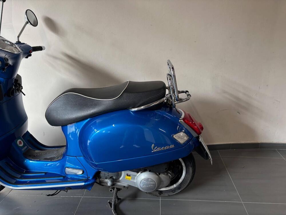 Vespa GTS 300 Super ABS (2014 - 16) (4)