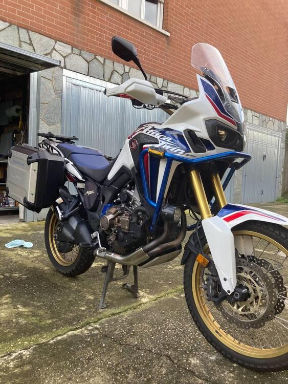 Honda Africa Twin CRF 1000L DCT ABS Travel Edition (2016 - 17) (2)