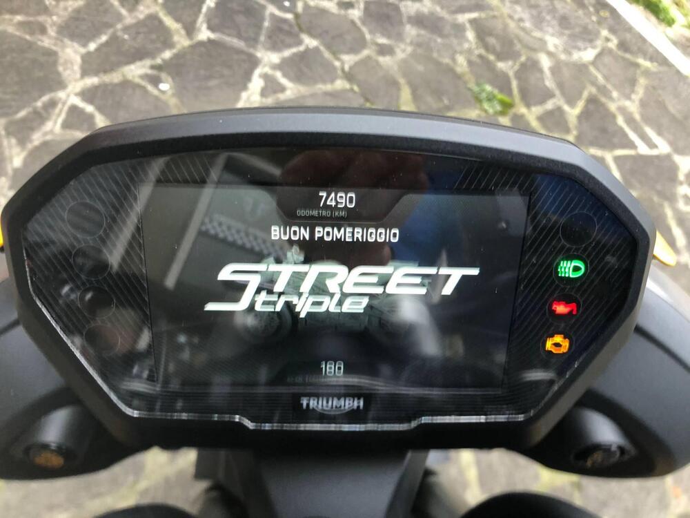 Triumph Street Triple 765 RS (2023 - 24) (4)