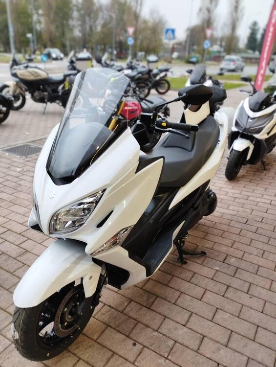 Suzuki Burgman AN 400 (2017 - 20) (4)