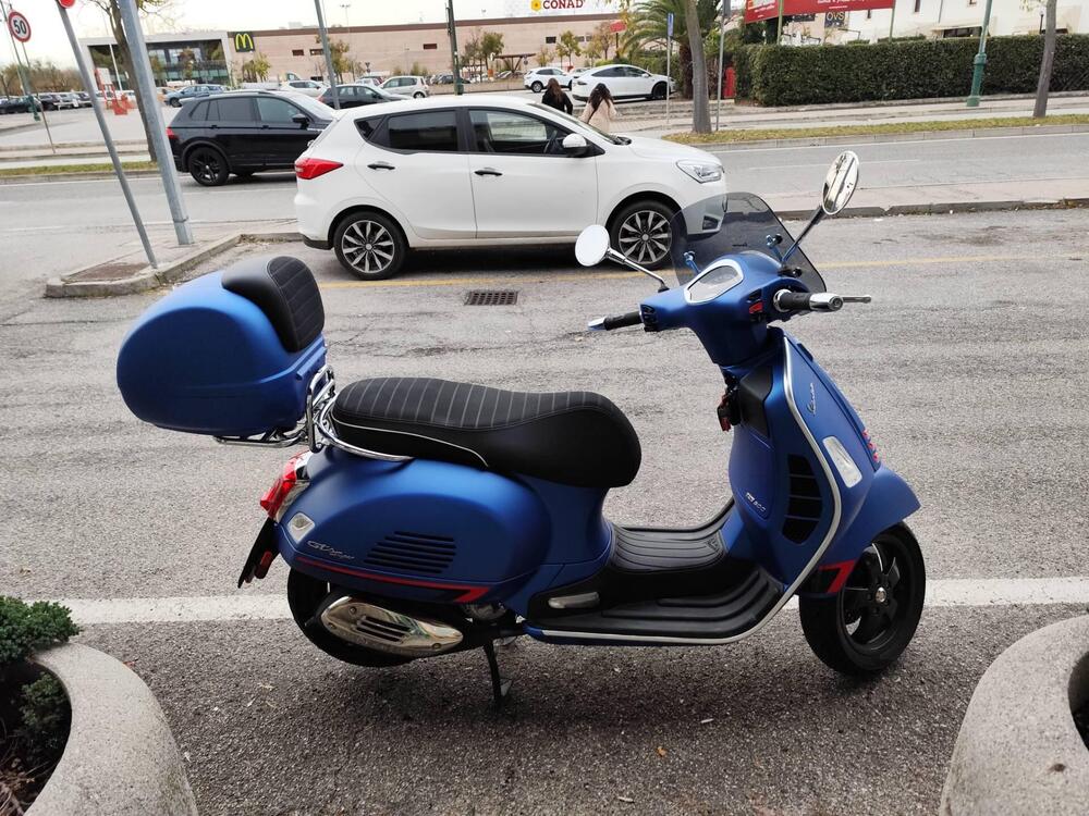 Vespa GTS 300 Super Sport Hpe (2019) (2)