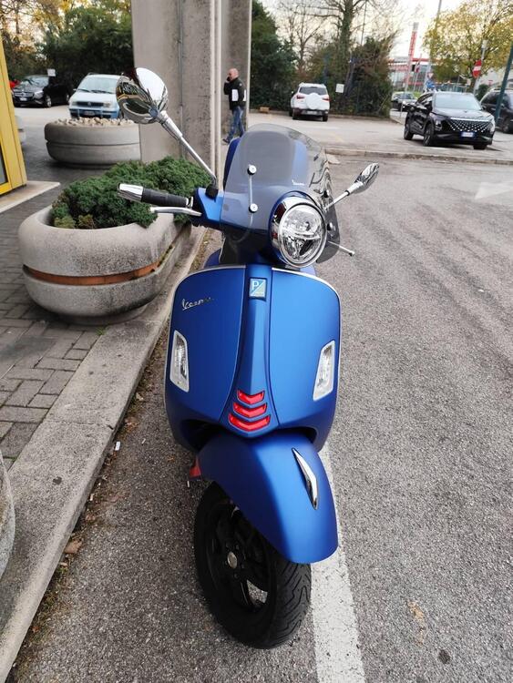 Vespa GTS 300 Super Sport Hpe (2019) (3)