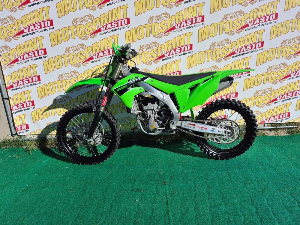 Kawasaki KX 250 F (2023) (2)