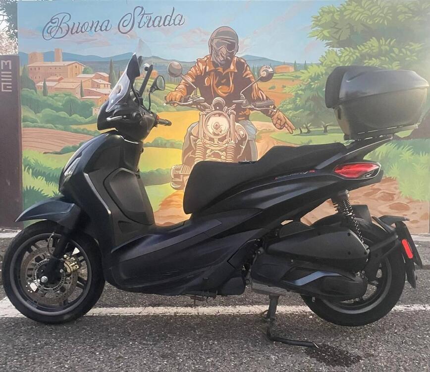 Piaggio Beverly 300 S (2021)