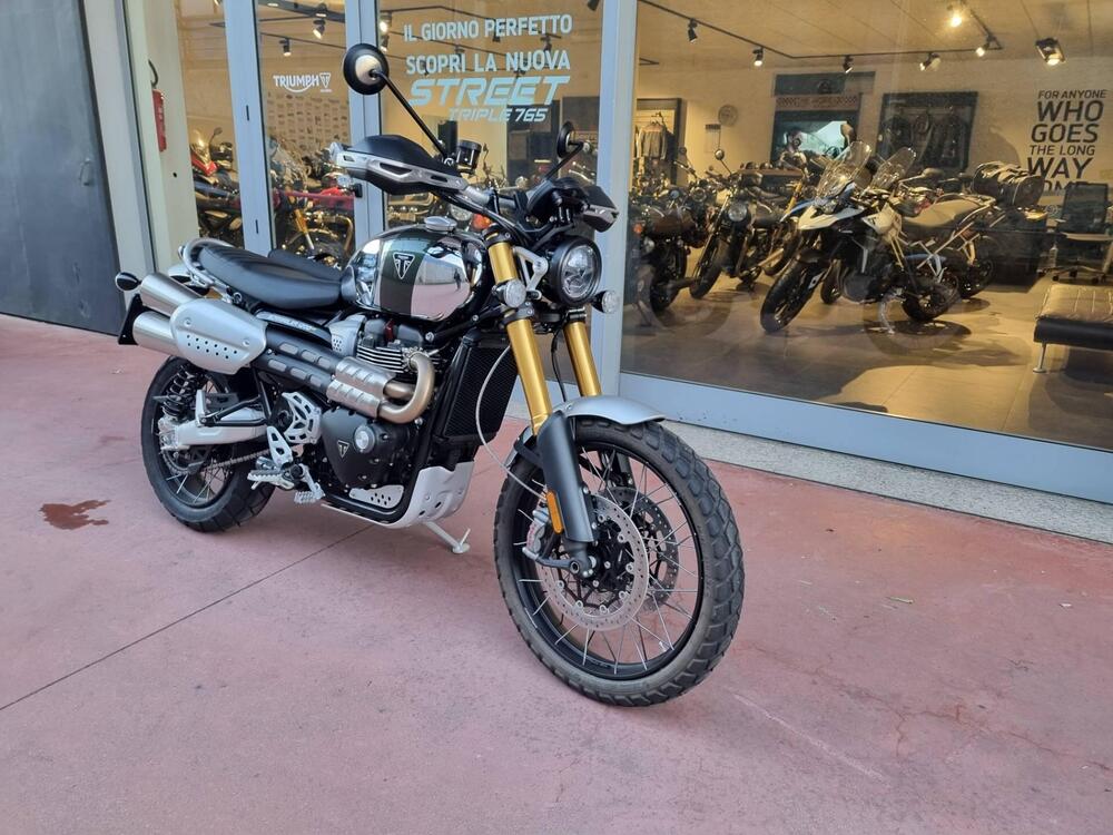 Triumph Scrambler 1200 XE Chrome Edition (2023) (3)