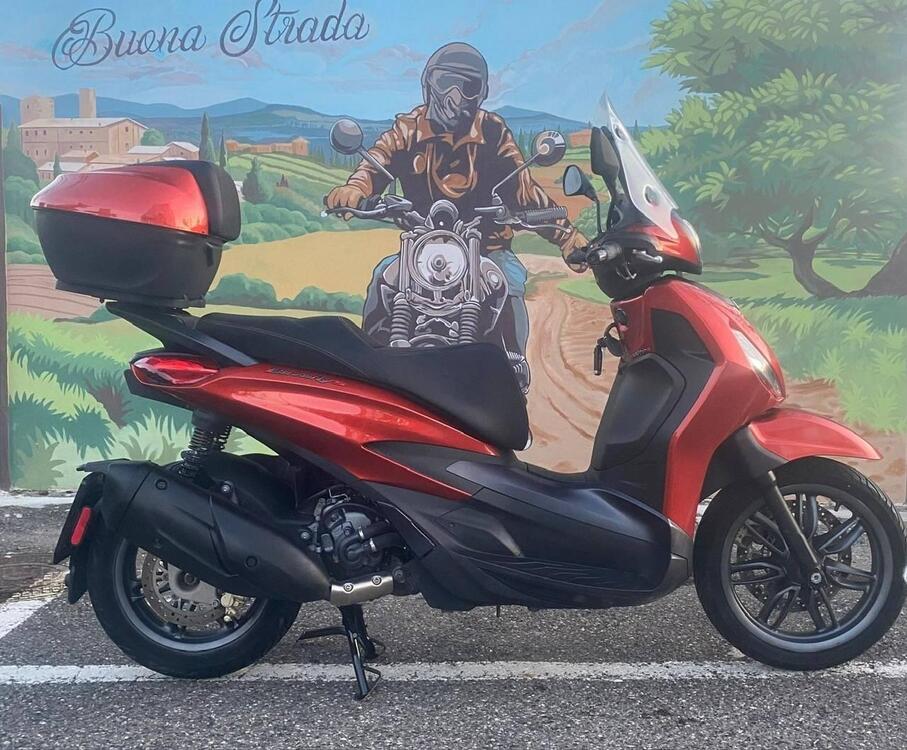 Piaggio Beverly 300 S (2021) (2)