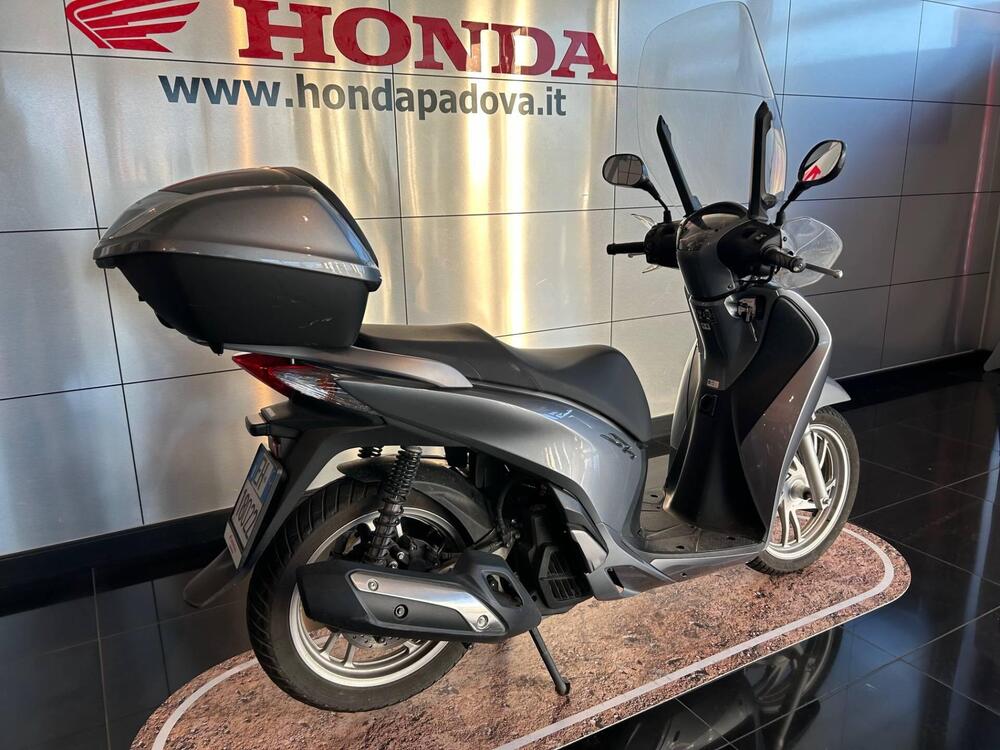 Honda SH 125 i ABS (2013 - 17) (2)