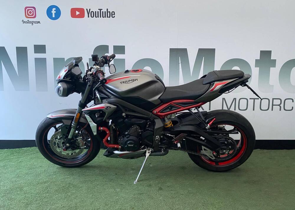 Triumph Street Triple RS (2020 - 22) (4)