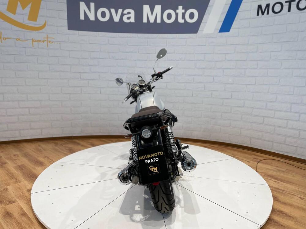 Moto Guzzi V7 Special (2021 - 24) (5)